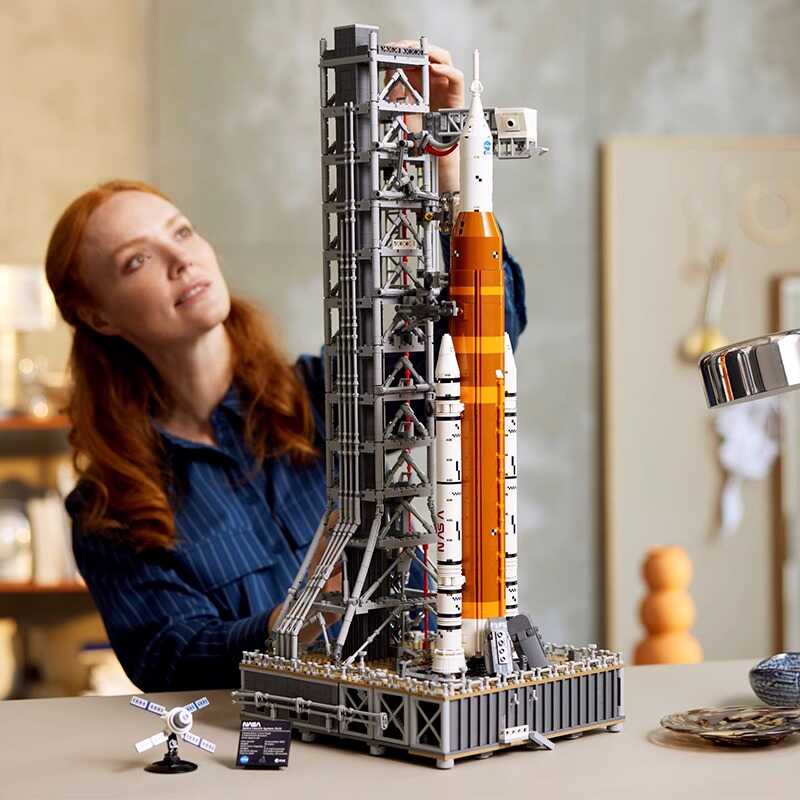 AstroBuild NASA Rocket Model Kit – Space Launch System Set — JStonewell