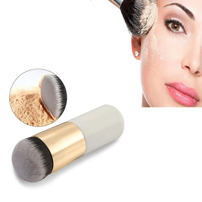 EvenGlo Chic - Flat Top Foundation Brush