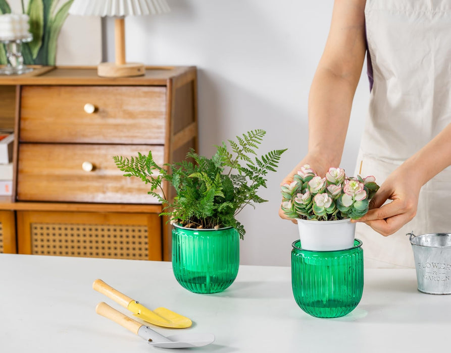 MoistureMate - Self-Watering Planters