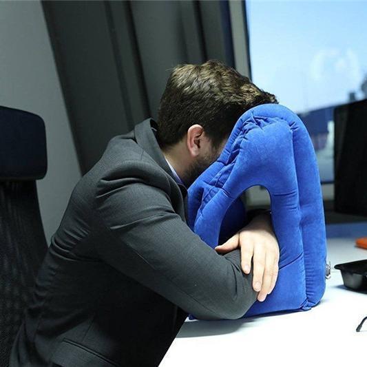 AirHug - Inflatable Travel Pillow