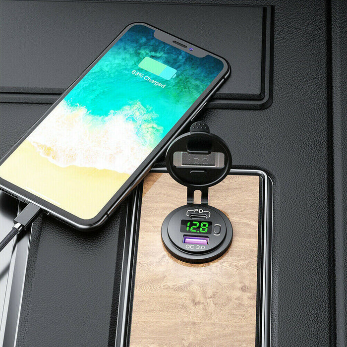 VoltMate DualCharge – Fast USB Car Charger